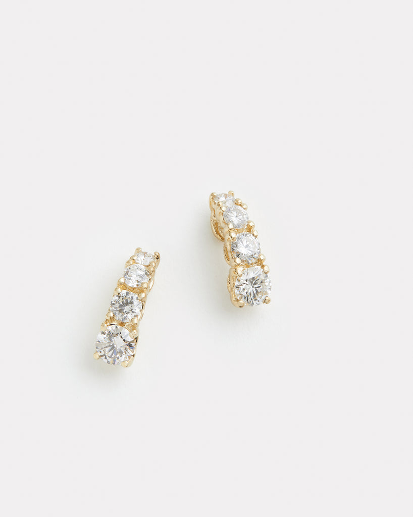 Curved Diamond Stud