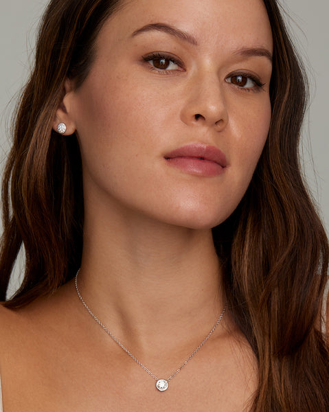 Round Edge Diamond Pendant Necklace