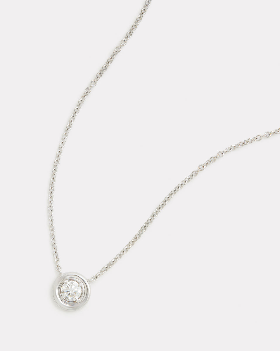 Round Edge Diamond Pendant Necklace