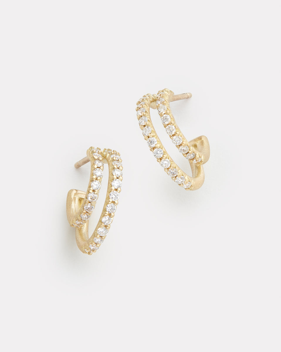 Script Hoop with Diamonds