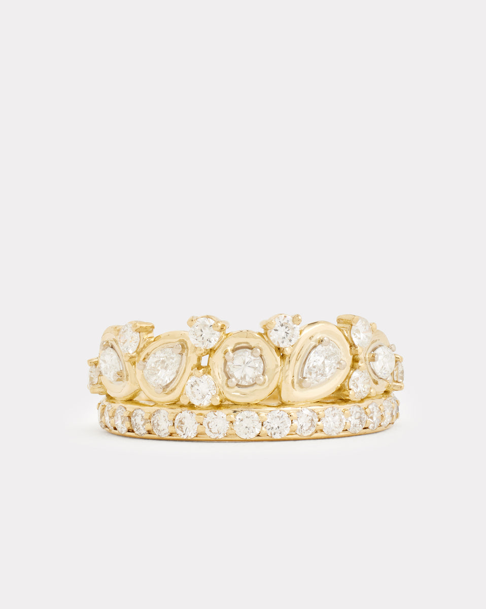 Yellow and White Gold Tiara Ring with Pear and Round Shaped Diamonds
