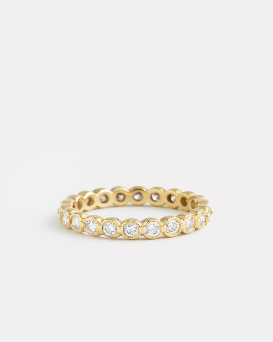 Linked Round Diamond Band